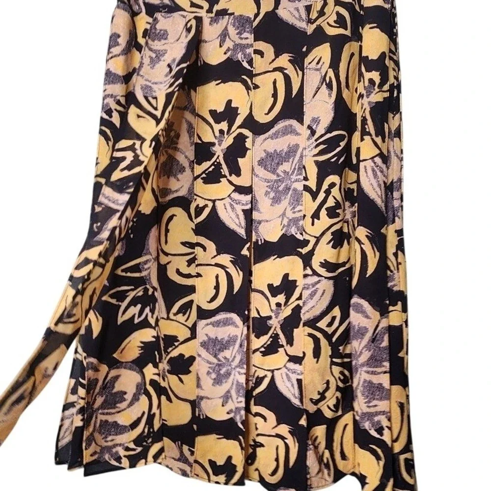 Who What Wear‎ Car Wash Skirt Yellow Black Floral Flowy Lined